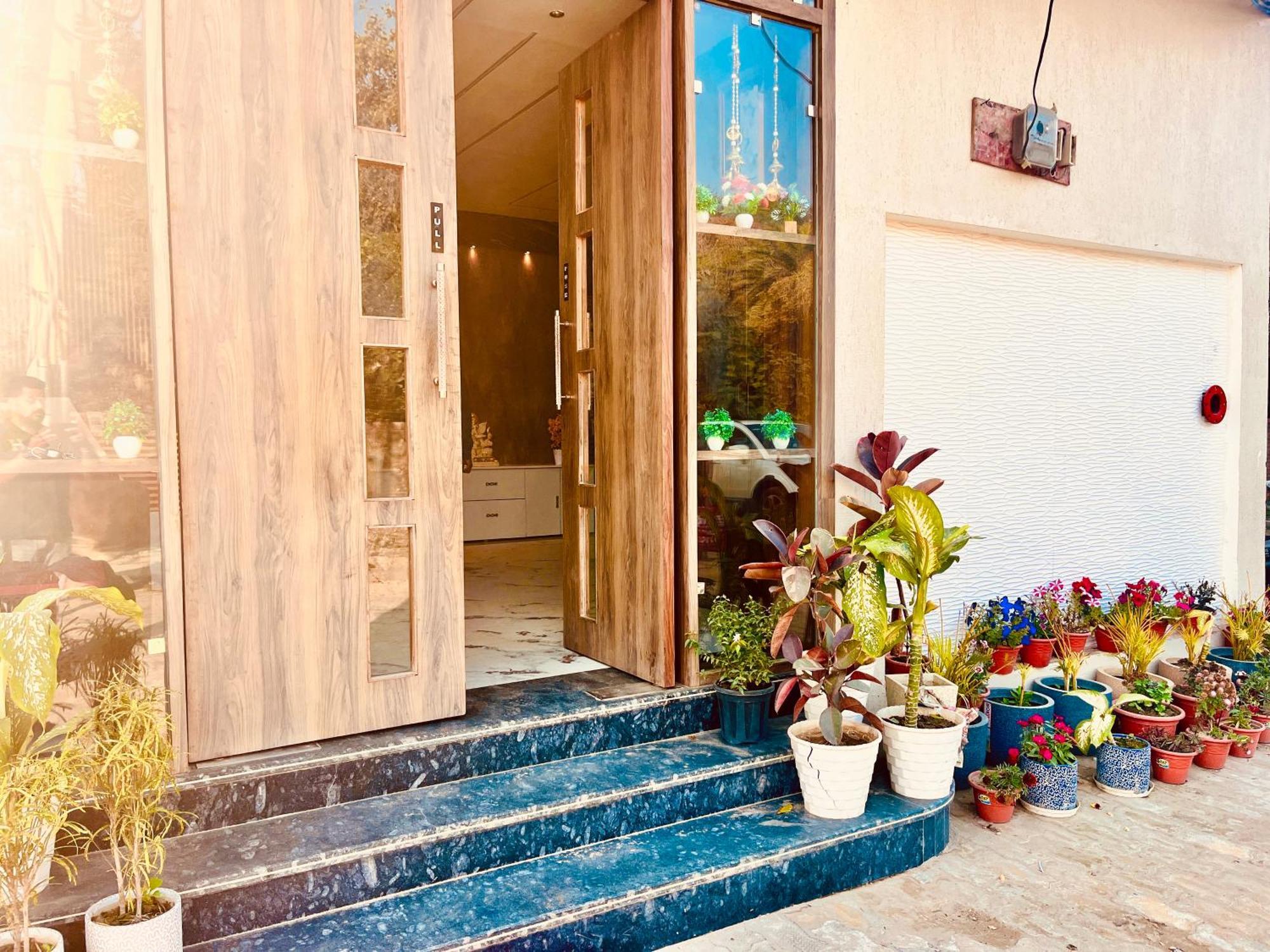 Heaven Resort Ayodhya Exterior photo